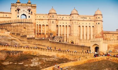 आमेर महल की अनकही हकीकत, खजाना, शीश महल और भूतों से जुड़ा सच 