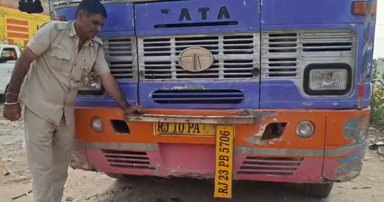 चूरू में बड़ी कार्रवाई, एक ही नंबर से चल रहीं दो बसें पकड़ीं, 11 लाख का जुर्माना