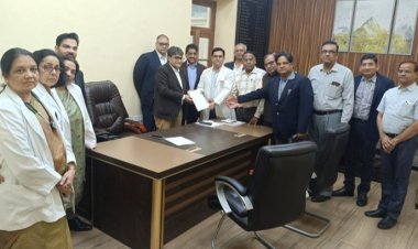 निजी प्रैक्टिस बैन के खिलाफ अधीक्षकों का विरोध चरम पर, हॉस्पिटल के अधीक्षकों ने सामूहिक दिए इस्तीफे  