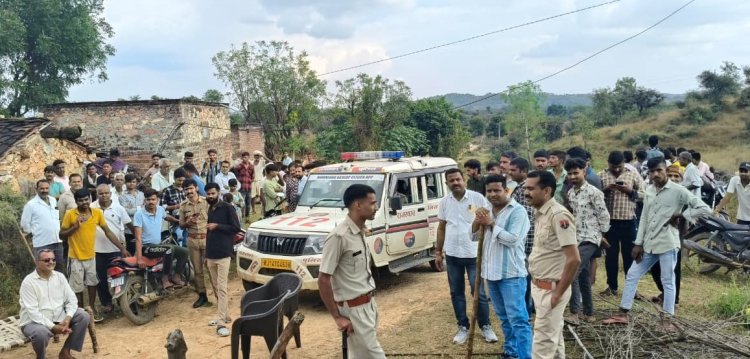 वनविभाग टीम के साथ ग्रामीण