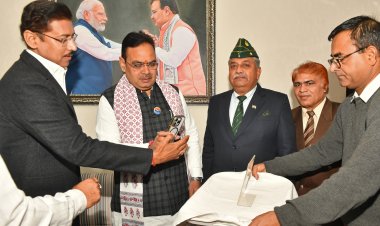 राजस्थान में सशस्त्र सेना झण्डा दिवस पर मुख्यमंत्री का सैनिक कल्याण कोष में अंशदान