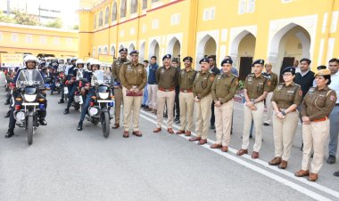 पुलिस ने सड़क सुरक्षा अभियान की शुरुआत की, कमिश्नर ने वाहन जागरूकता रैली को दिखाई हरी झंडी