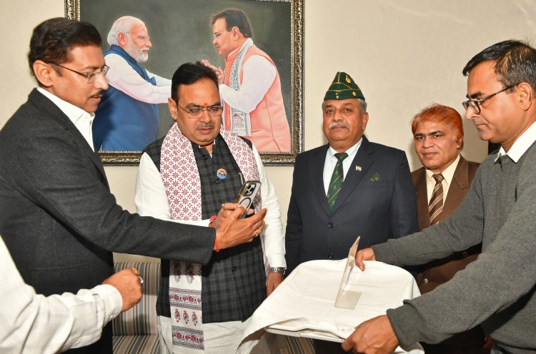 राजस्थान में सशस्त्र सेना झण्डा दिवस पर मुख्यमंत्री का सैनिक कल्याण कोष में अंशदान