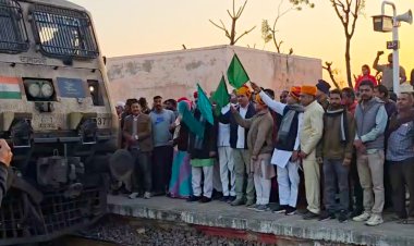 मोकलसर रेलवे स्टेशन पर ऐतिहासिक ठहराव