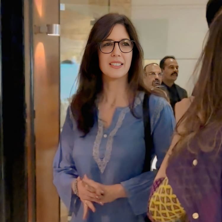 बॉलीवुड के बदलते रिश्तों का सच ,आमिर खान और गौरी स्प्रैट क्यूं है चर्चा में ?