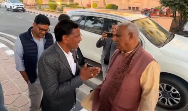 हाथ जोड़कर न्याय मांगता विधायक: क्या अफसरशाही के आगे बेबस हो चुका है लोकतंत्र?