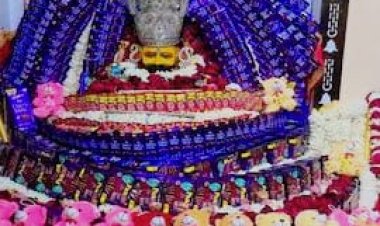 टेडी-चॉकलेट से सजा श्याम दरबार, वैलेंटाइन पर मंदिर में खास रौनक