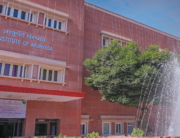 Jaipur Health News : क्या राष्ट्रीय आयुर्वेद संस्थान का नया सुश्रुत भवन बदलेगा इलाज की तस्वीर? 19 करोड़ की लागत से तैयार, 9 स्पेशलिटी ओपीडी शुरू