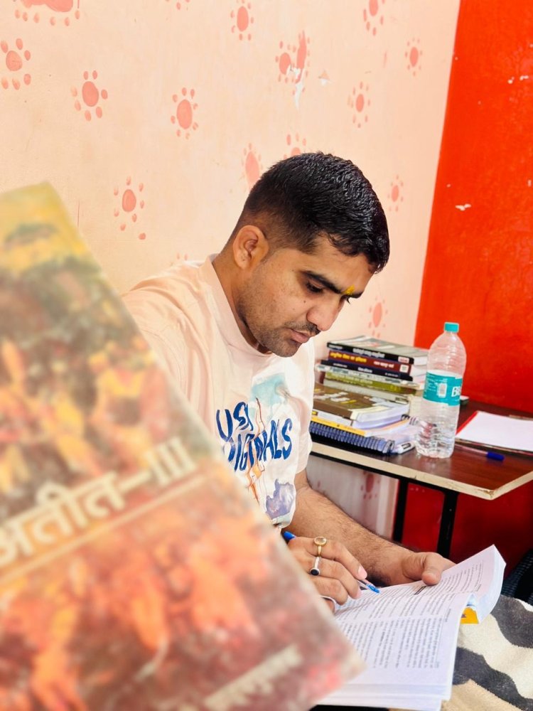 4 पन्नों के सुसाइड नोट में पुलिस-SOG पर गंभीर आरोप - जयपुर में सस्पेंड लेक्चरर की आत्महत्या: