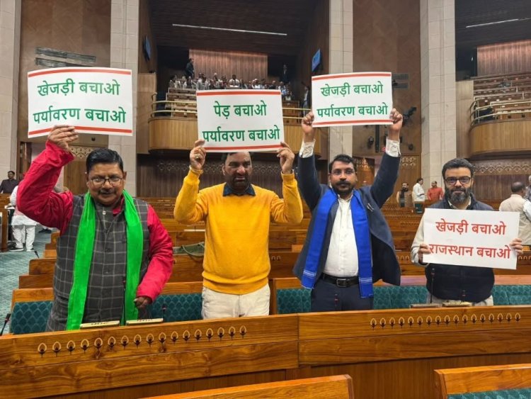 खेजड़ी आंदोलन में हनुमान बेनीवाल की दूरी: बिना बुलावे क्यों नहीं पहुंचे, क्या सियासत आंदोलन से बड़ी हो गई?