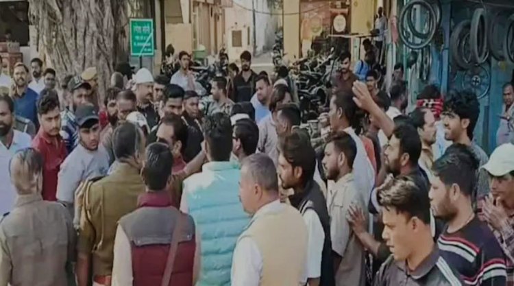 अजमेर में सड़क जाम: बजरंग दल और विश्व हिंदू परिषद के कार्यकर्ताओं ने किया प्रदर्शन