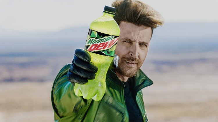 क्या ऋतिक रोशन भी सलमान की तरह जेल जाएंगे? भ्रामक विज्ञापन ने बढ़ाई चिंता