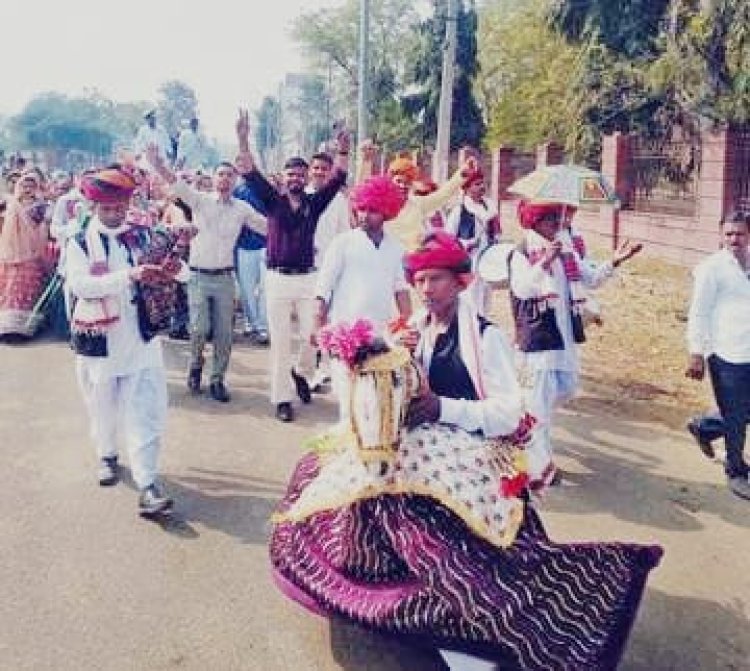 बैलगाड़ियों में लाखों का मायरा: भीलवाड़ा में तीन भाइयों ने निभाई सदियों पुरानी परंपरा