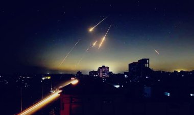 अमेरिका-इजरायल का ईरान के कोर्नाक नेवल बेस पर हमला, तीन जहाज डूबने का दावा