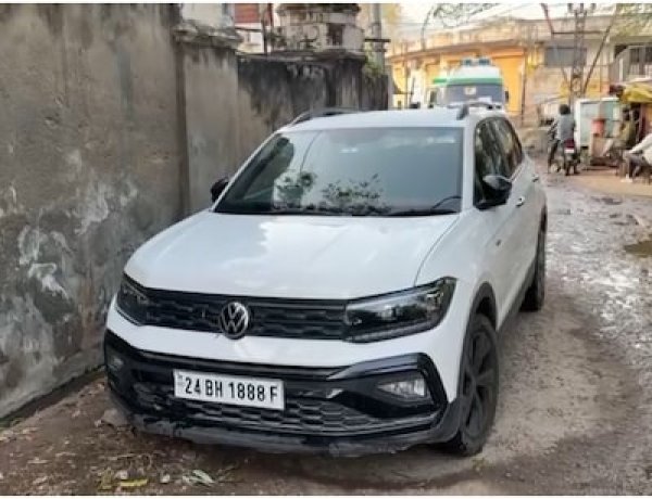 आमेर में हिट-एंड-रन: तेज रफ्तार कार ने महिला को मारी टक्कर, गंभीर हालत में SMS अस्पताल रेफर