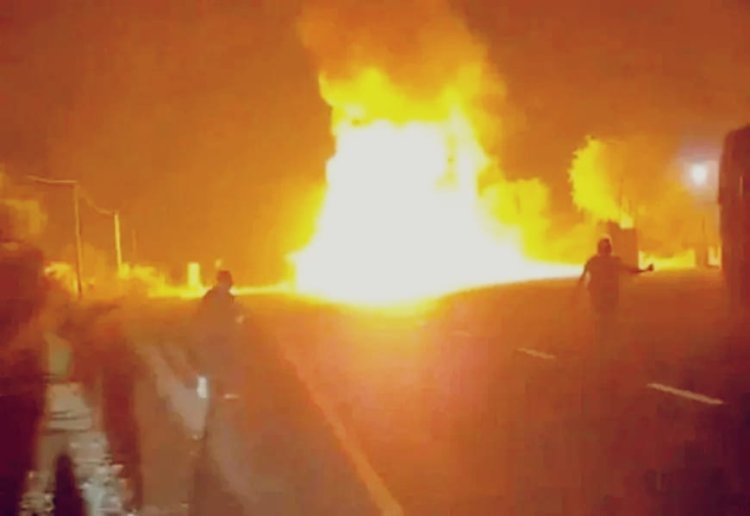 नागौर में केमिकल से भरा टैंकर पलटा, भीषण आग से मची अफरा-तफरी; हाईवे हुआ बंद