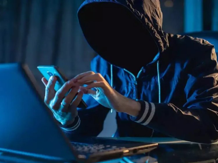 फर्जी FIR, नकली पुलिस और 17 लाख की ठगी—डॉक्टर बना साइबर ठगों का शिकार