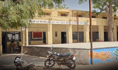 बाड़मेर में एडमिशन की बंपर भीड़: महात्मा गांधी इंग्लिश स्कूल बना पहली पसंद
