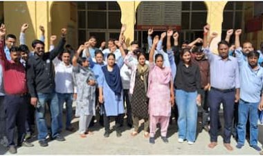 सीकर के SK हॉस्पिटल में हंगामा: संविदाकर्मियों की छुट्टी, अस्पताल में धरना शुरू