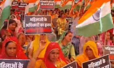 जयपुर में महिला आरक्षण को लेकर भाजपा का विरोध प्रदर्शन, पदयात्रा रोकी गई