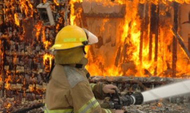 जयपुर विद्युत विभाग की चौथी मंजिल पर लगी आग