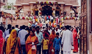 चित्तौड़गढ़ के सांवलियाजी मंदिर में मोरपंख और 56 भोग पर रोक