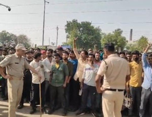 भिवाड़ी में मजदूरों का प्रदर्शन जारी, वेतन वृद्धि और काम के घंटे घटाने की मांग तेज