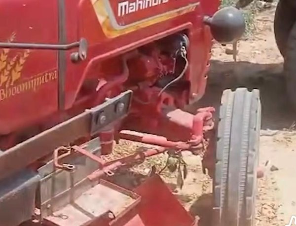 मालिक बोला—ट्रैक्टर जैसी हालत में लिया था,वैसा ही लौटाएं