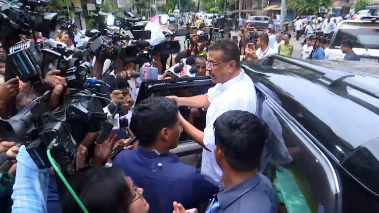 कालीघाट में चुनावी तनाव, अधिकारी के पहुंचते ही BJP-TMC समर्थकों में नारेबाजी