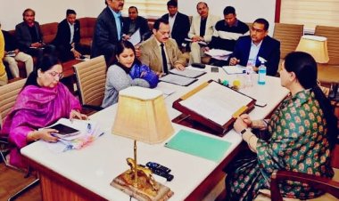 बजट घोषणाओं पर सख्त हुई सरकार, दिया कुमारी ने अधिकारियों को लगाई फटकार