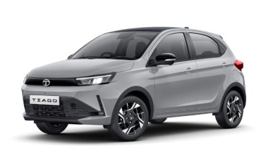 2026 Tata Tiago और Tiago EV लॉन्च: नए डिजाइन, प्रीमियम फीचर्स और किफायती कीमत के साथ पेश हुई हैचबैक