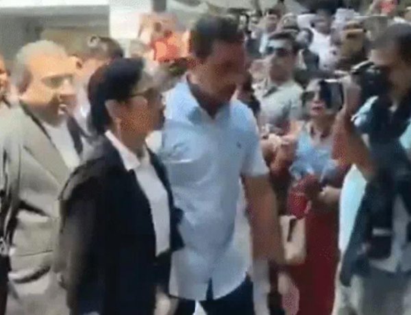 बुआ चोर-भतीजे चोर के नारों के बीच कोर्ट पहुंचीं ममता, चुनावी हिंसा मामले में खुद रखीं दलीलें