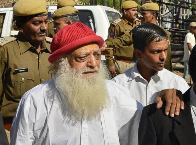 आसाराम को हाईकोर्ट से बड़ा झटका, उम्रकैद की सजा बरकरार