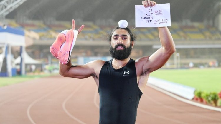 गुरिंदरवीर सिंह (फ्लाइंग सिख) को अक्षय का सलाम, बताया 'पंजाबियों दी शान'