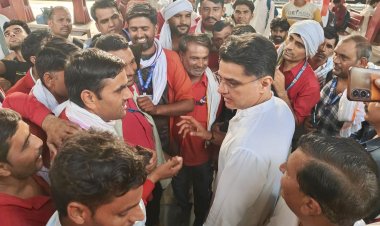 करौली में सचिन पायलट का भव्य स्वागत, रेलवे स्टेशन पर उमड़ी भीड़; कांग्रेस में जल्द होगा बड़ा ऐलान !