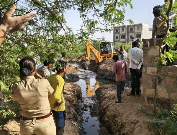 पचपदरा में दर्दनाक हादसा: सीवरेज नाले में डूबने से 3 मासूमों की मौत, गांव में पसरा मातम