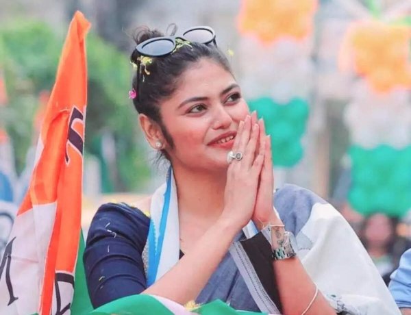Bengal Politics: ममता बनर्जी को बड़ा झटका! करीबी सांसद सयानी घोष भी बागी खेमे में, TMC में बढ़ी हलचल