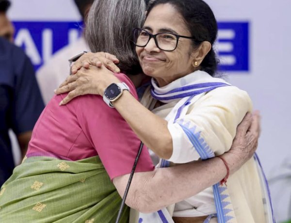 क्या INDIA गठबंधन में होने जा रही है बड़ी सियासी डील? ममता को राष्ट्रीय उपाध्यक्ष और अभिषेक को महासचिव बनाने की चर्चा