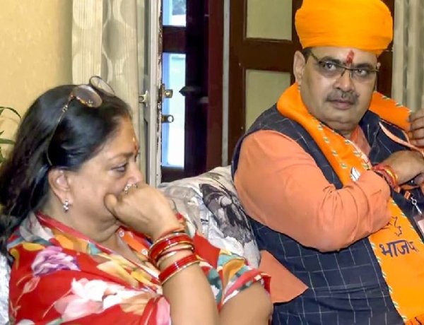 दूरी की तस्वीर या राजनीति का संदेश? भजनलाल-वसुंधरा समीकरण पर उठते सवाल !