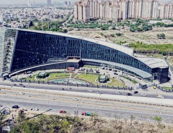 Noida News: 390 करोड़ की लागत से बना नोएडा अथॉरिटी का नया मुख्यालय तैयार, आज CM योगी करेंगे उद्घाटन