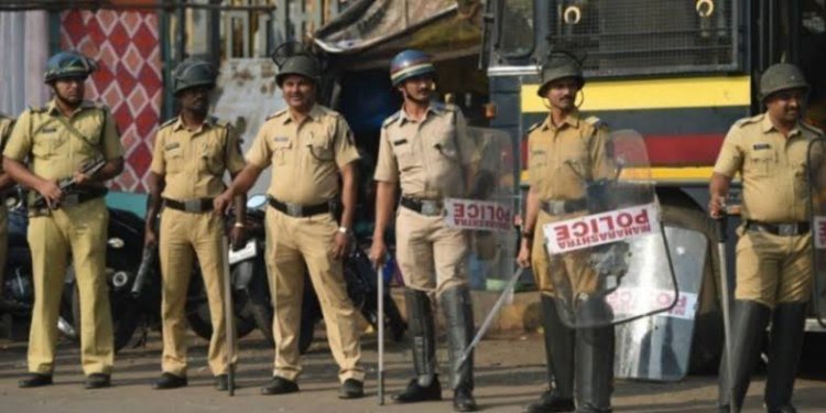 लड़ेंगे या मरेंगे', पुलिस की रोक के बावजूद धरने पर बैठीं ममता बनर्जी, अभिषेक पर हमले को लेकर BJP पर साधा निशाना