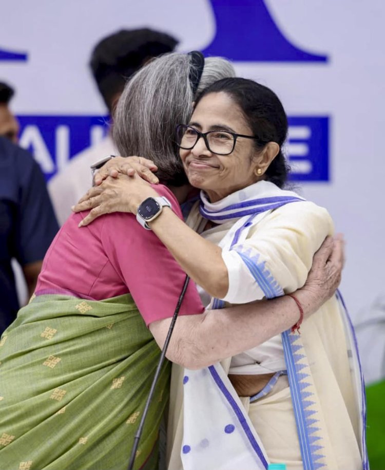 क्या INDIA गठबंधन में होने जा रही है बड़ी सियासी डील? ममता को राष्ट्रीय उपाध्यक्ष और अभिषेक को महासचिव बनाने की चर्चा