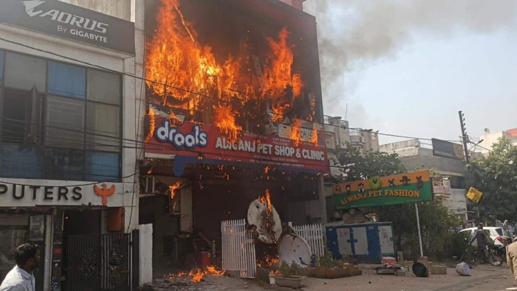 लखनऊ में दर्दनाक अग्निकांड: कोचिंग सेंटर-गेमिंग जोन में लगी भीषण आग, 15 की मौत