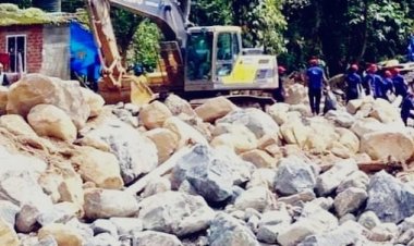 Wayanad Landslide: प्रियंका गांधी के संसदीय क्षेत्र वायनाड में भूस्खलन, 3 की मौत, कई लापता; रेस्क्यू ऑपरेशन जारी