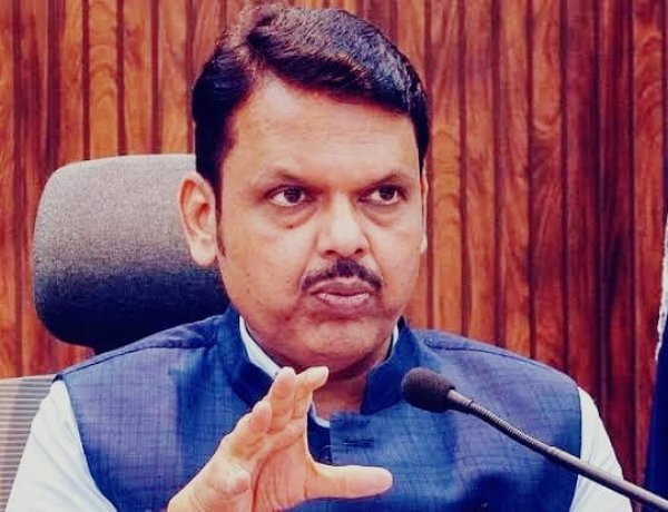 क्या बदलने वाला है महाराष्ट्र का मुख्यमंत्री? संजय राउत का बड़ा बयान
