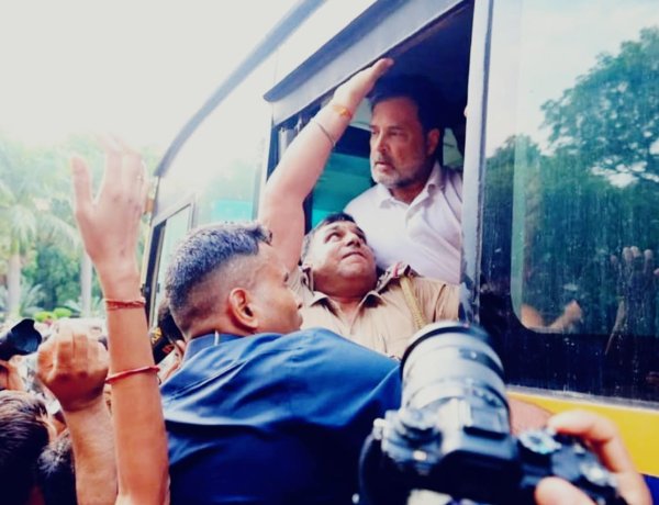 PM आवास धरने के बाद राहुल गांधी हिरासत में, मॉडल टाउन पुलिस स्टेशन ले जाया गया