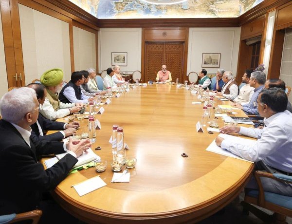 मोदी सरकार के इस मंत्री का अचानक इस्तीफा मंजूर, राष्ट्रपति ने तुरंत लगाई मुहर... जानिए क्या है पूरी वजह