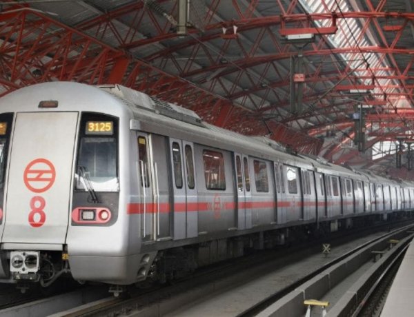 Delhi Metro : खुले सभी 17 मेट्रो स्टेशन, यात्रियों के लिए फ्री...CJP ने खत्म किया प्रदर्शन, सरकार से लिखित आश्वासन का इंतजार