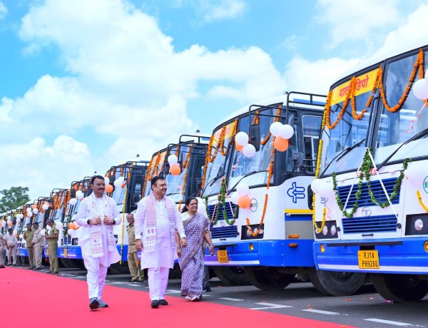 Rajasthan Roadways: 144 नई BS-6 ब्लू लाइन बसों को CM भजनलाल शर्मा ने दिखाई हरी झंडी, 23 डिपो को मिला आवंटन