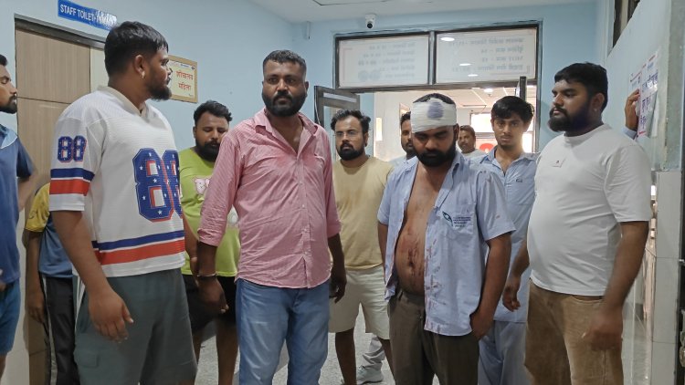 बाड़मेर जिला अस्पताल में हाउसकीपर पर हमला, चार लोगों ने घेरकर की मारपीट; सिर पर वार से घायल